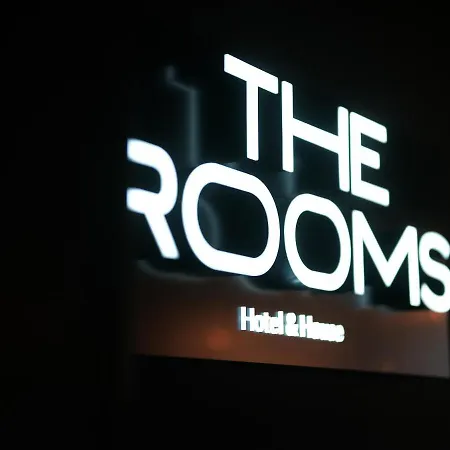 The - & House Aparthotel