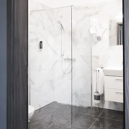 The - & House Aparthotel 4*