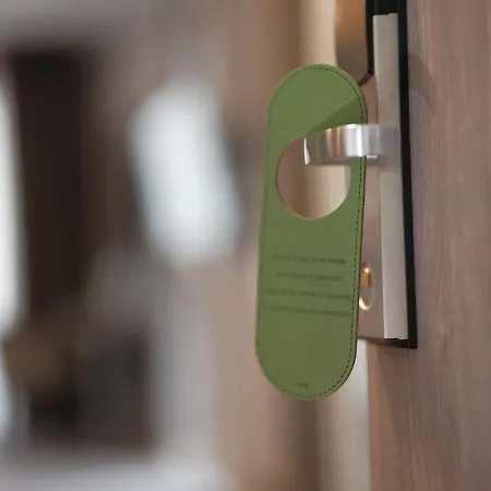 The - & House Aparthotel