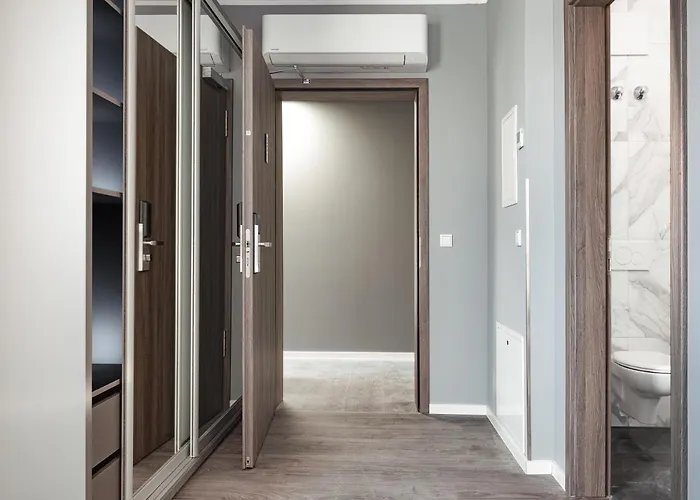 מלון דירות The - & House