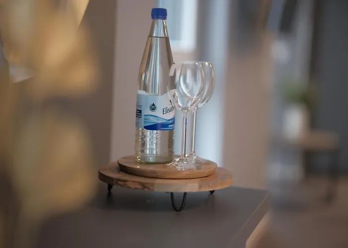 The - & House מלון דירות