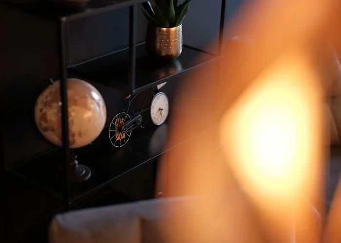 מלון דירות The - & House 4*