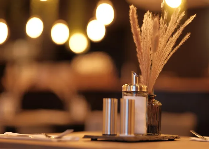 The - & House פרנקפורט