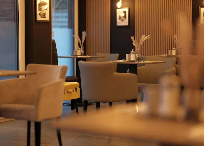 Apartahotel The - & House 4*