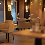 Lägenhetshotell The - & House 4*