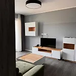 Ξενοδοχείο με διαμερίσματα The - & House