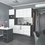 Ξενοδοχείο με διαμερίσματα The - & House 4*