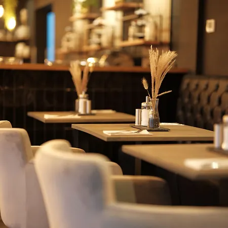 The - & House Frankfurt am Main